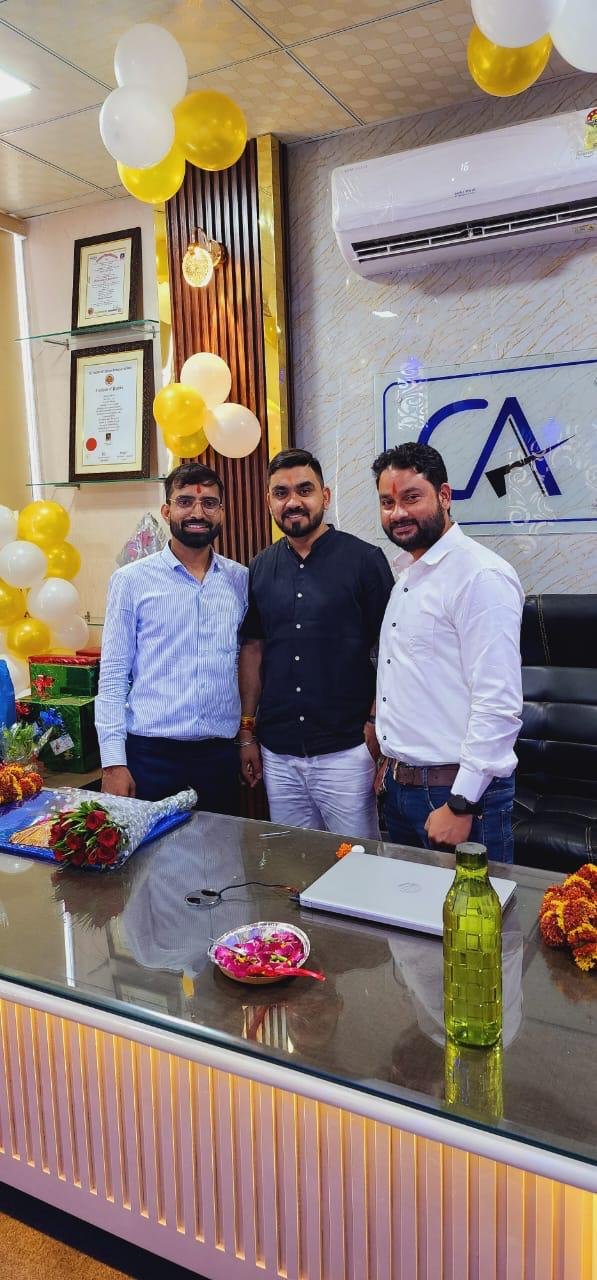 S S & Associates Photo