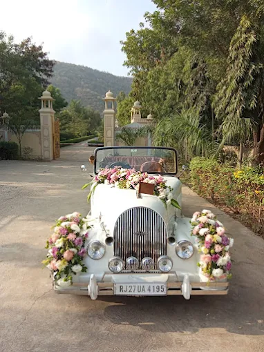 Jaipur Car Rental with Driver Group