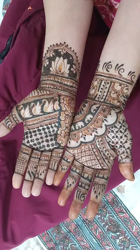 Subhash Mehandi Artist