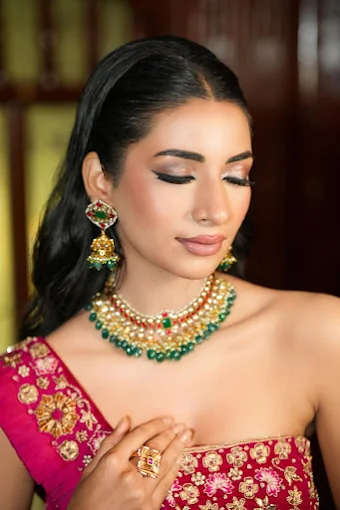 Vashika Sethi Makeover & Academy