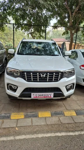 24YATRA.COM- Self drive Car