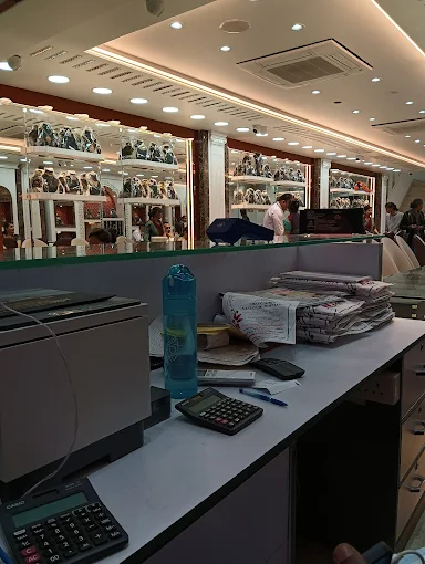 Shree Giriraj Jewellers