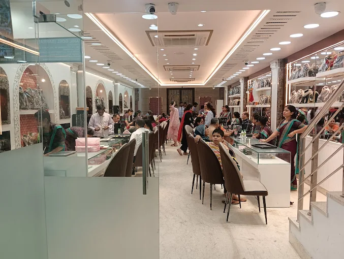 Shree Giriraj Jewels Exclusive