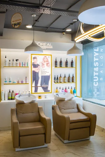CUT&STYLE Salon