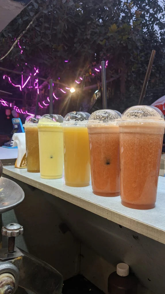 Juice Box & Shakes Bar