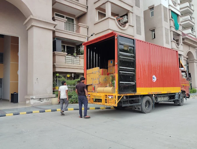 GOLDEN INTERNATIONAL PACKERS & MOVERS