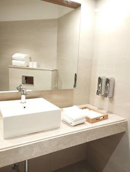 Alivaa Hotel