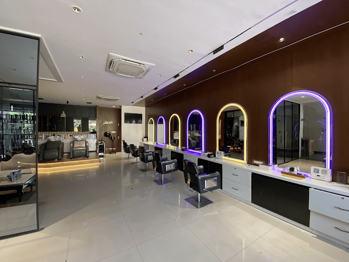 Sparsh Uni Salon