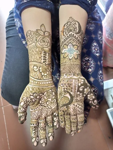 Mehndi Artist Archana Boutique