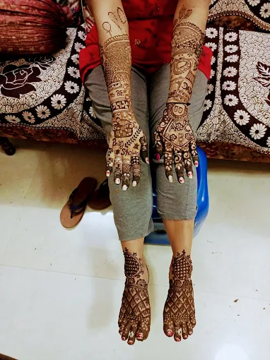 Mehndi Artist Archana Boutique