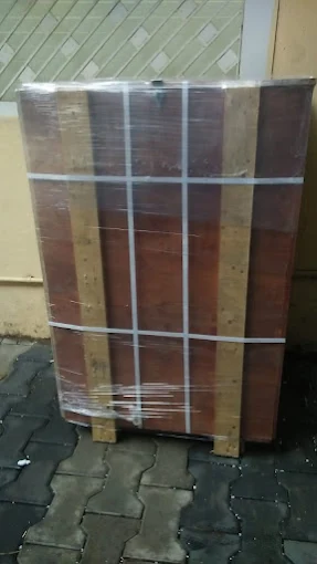 International Courier Services