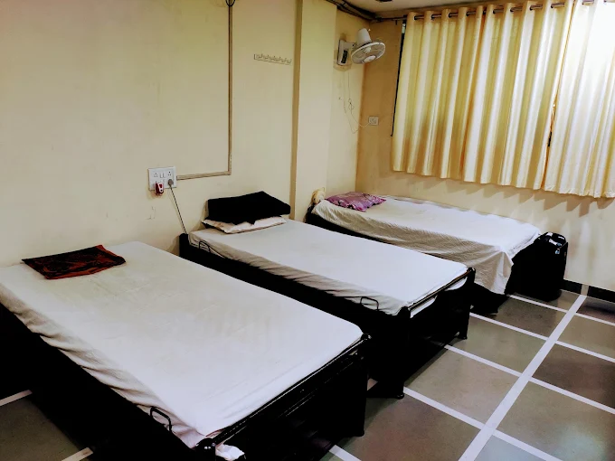 PAYING GUEST IN BORIVALI