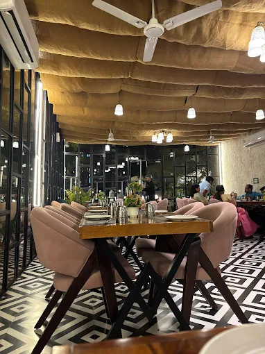 Vaishali Veg Inn - Pure Veg Restaurant & Banquet