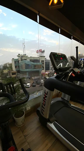 Sweatup - The Luxury Gym
