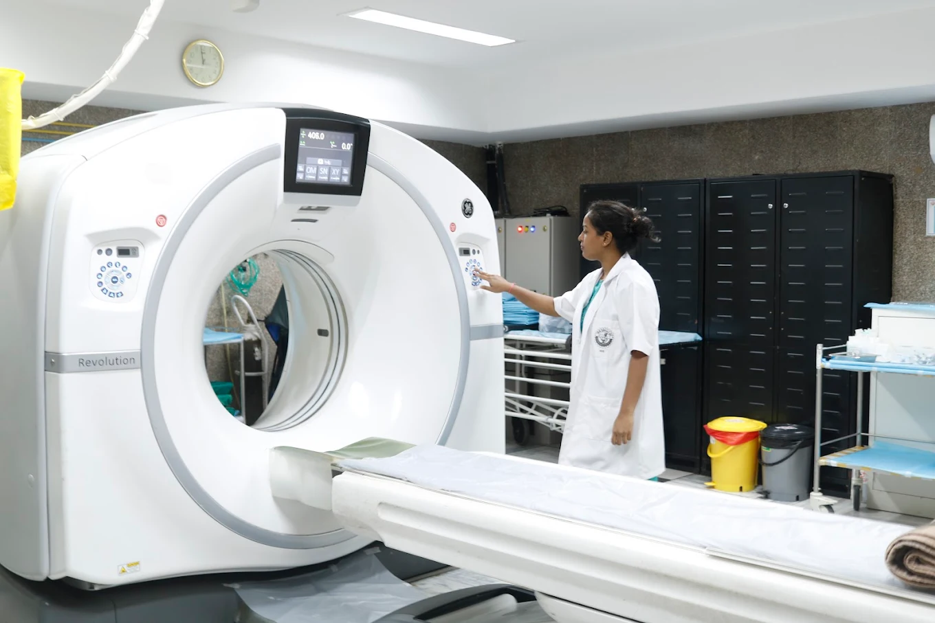 Bombay Hospital & Medical Research Centre