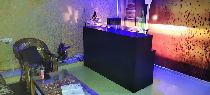 Singhs Leela Spa & Thai Massage