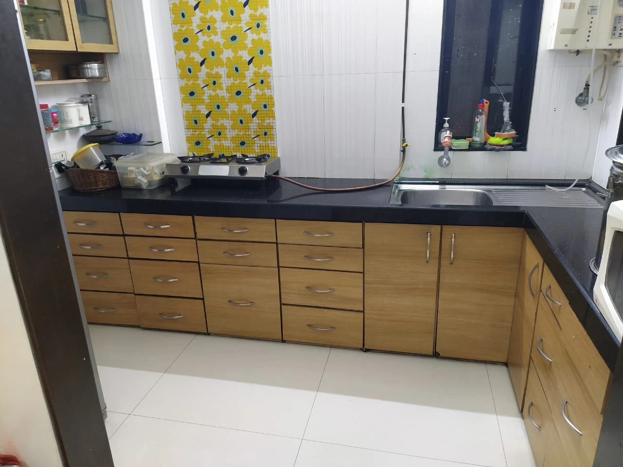 Helping Hands Cleaning Services