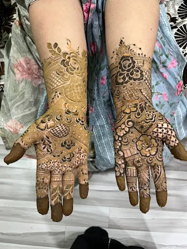 Rifat Mehendi Artist