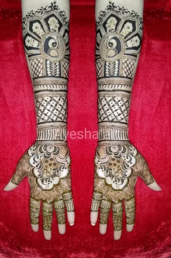 Ayesha Mehendi Art