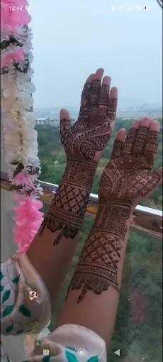 Priya Mehndi Artist