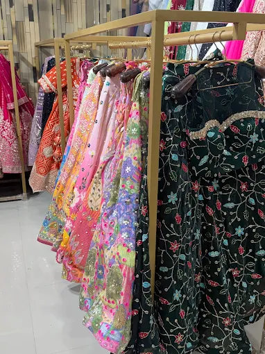 Elegant Rental Dress Designer Dresses on rent