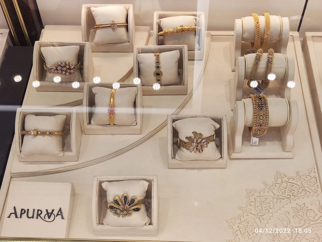 Joyalukkas Jewellery