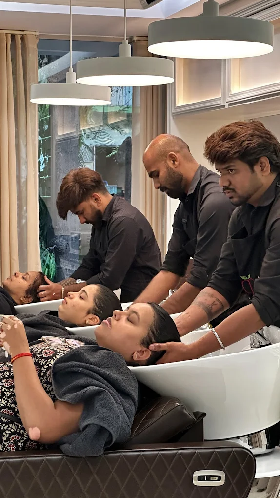 Apple Uni Salon