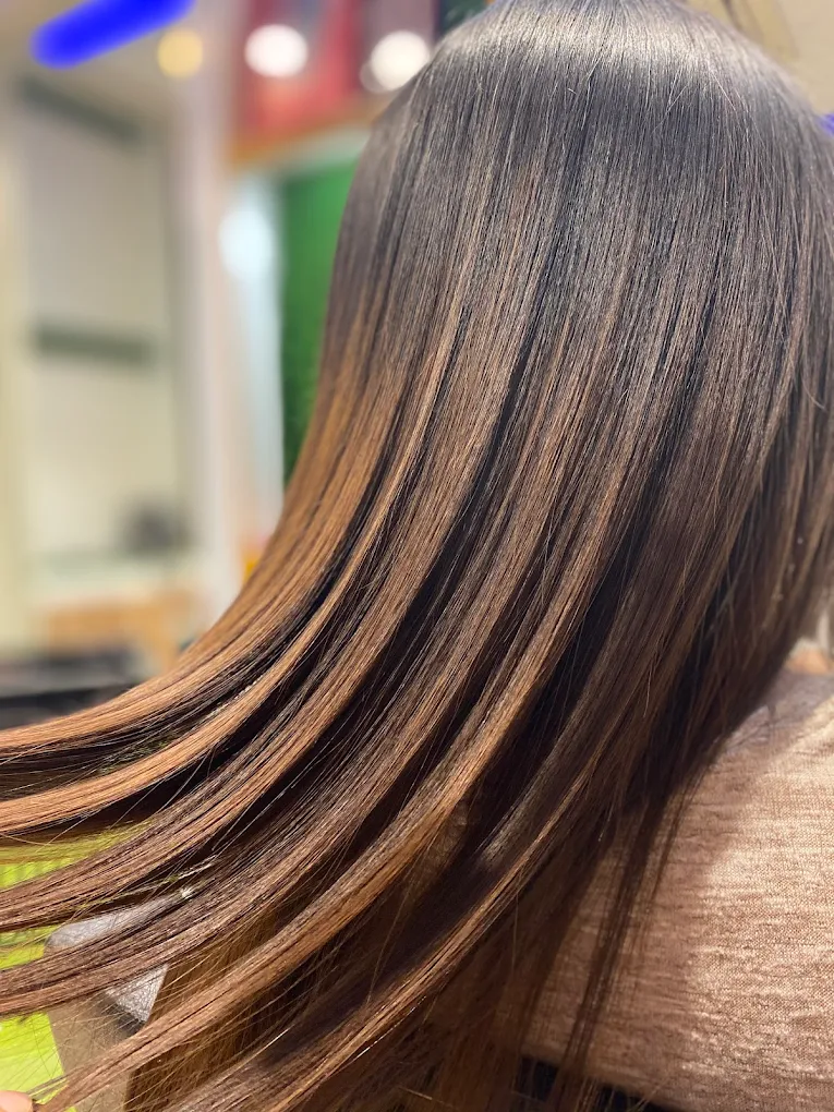 Nitrogen Uni Salon
