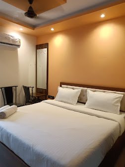Blissful Rooms & Banquet