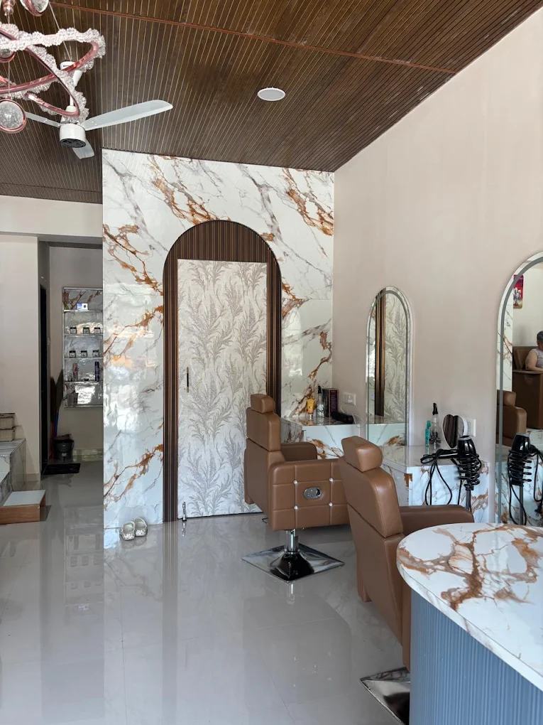 The Blush Uni Salon