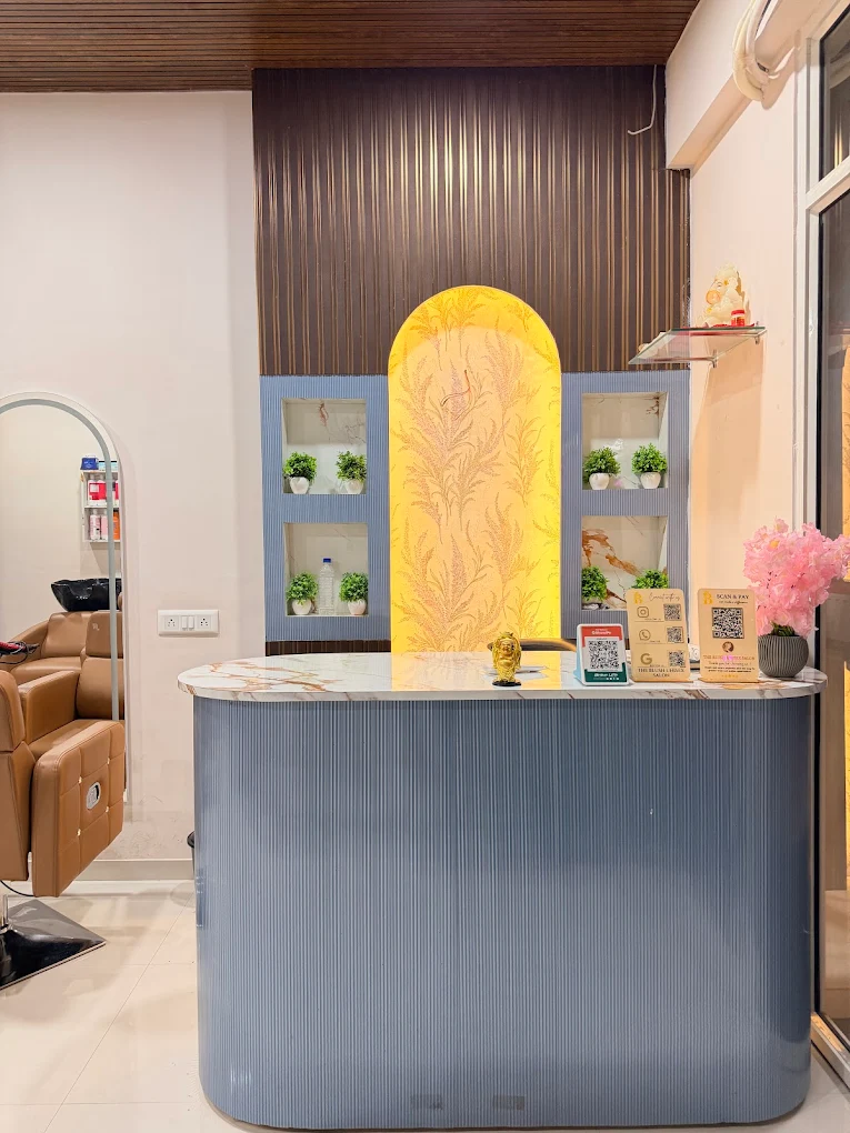 The Blush Uni Salon