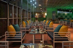 The Green Hill Resort