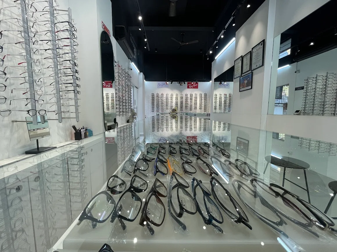 Paranjpe Vision Care