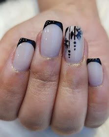 Holy Nails, Nail Art,Nail Extensions,Pedicure,Nail Salon