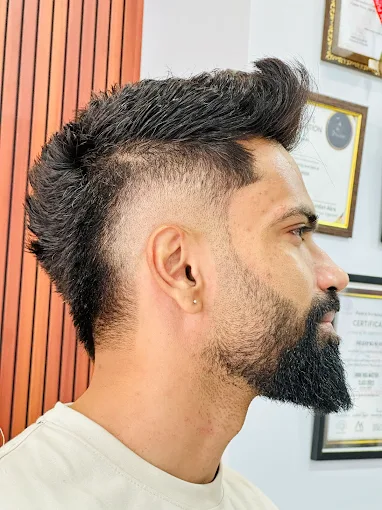 Danny's Uni Salon