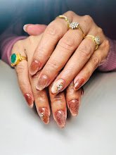 Fingertips: The Nail Studio