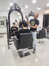 Salon Squeeze