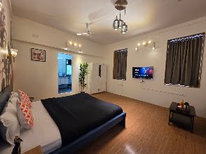 Florastays Service Apartment