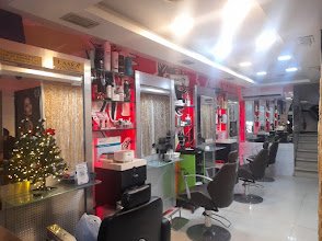 Laura Salon
