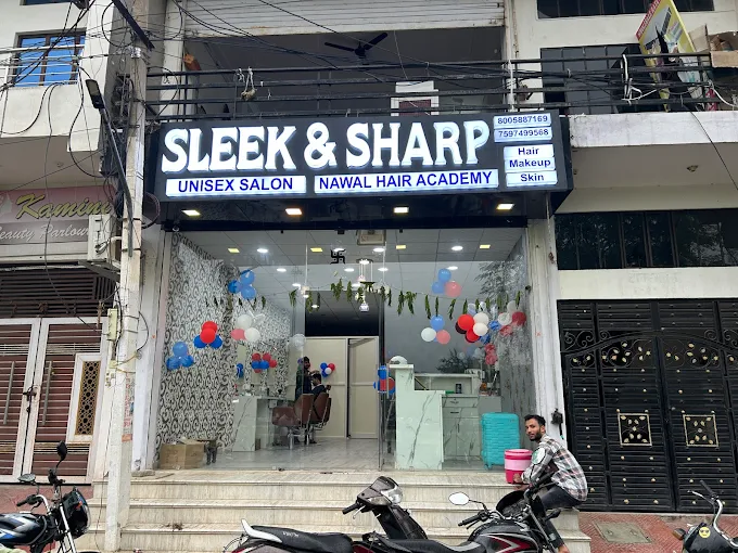 SLEEK & SHARP UNI SALON
