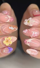 GN MAKEOVERZ AND NAILS