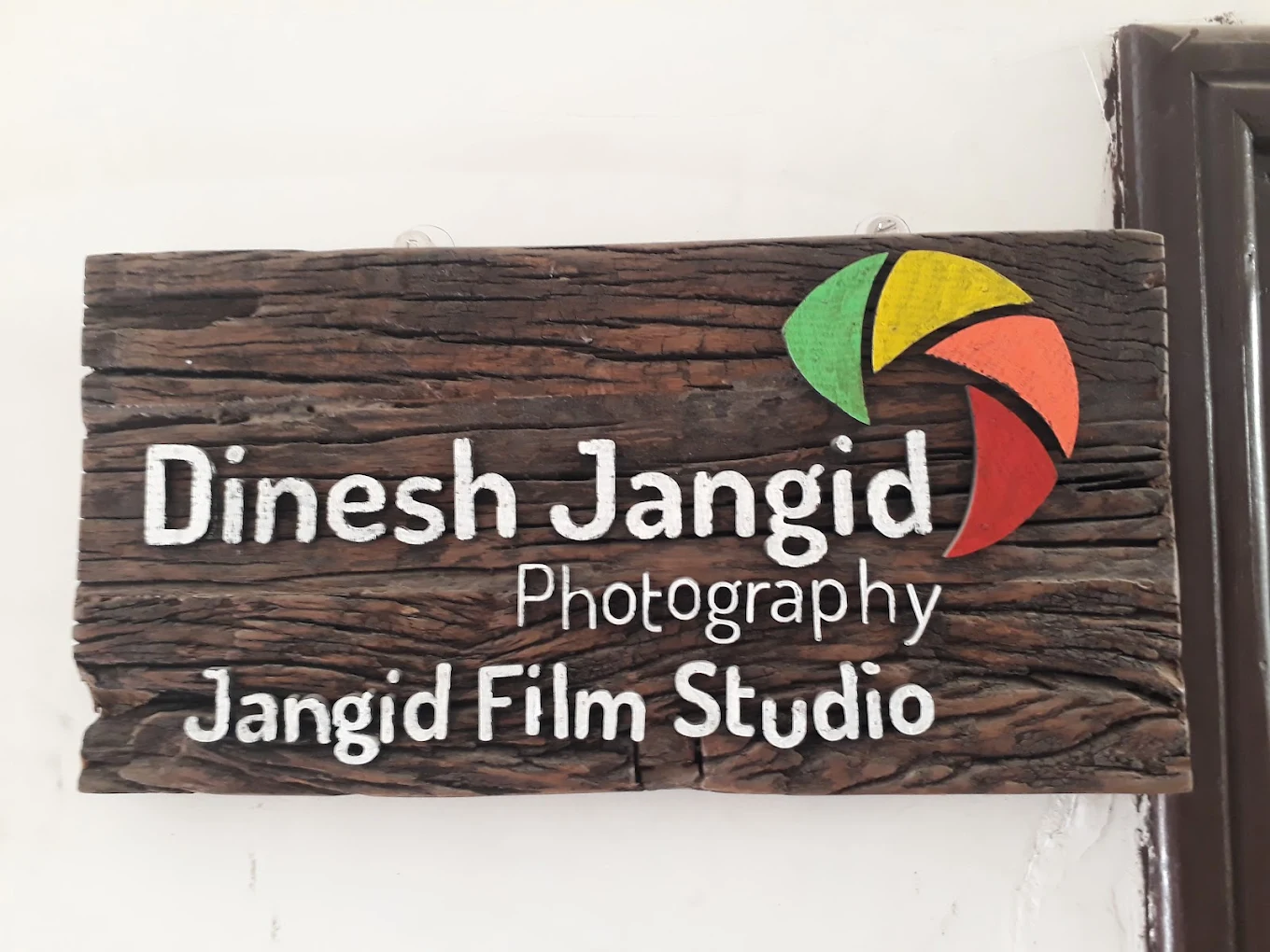 Dinesh Jangid Photography Logo