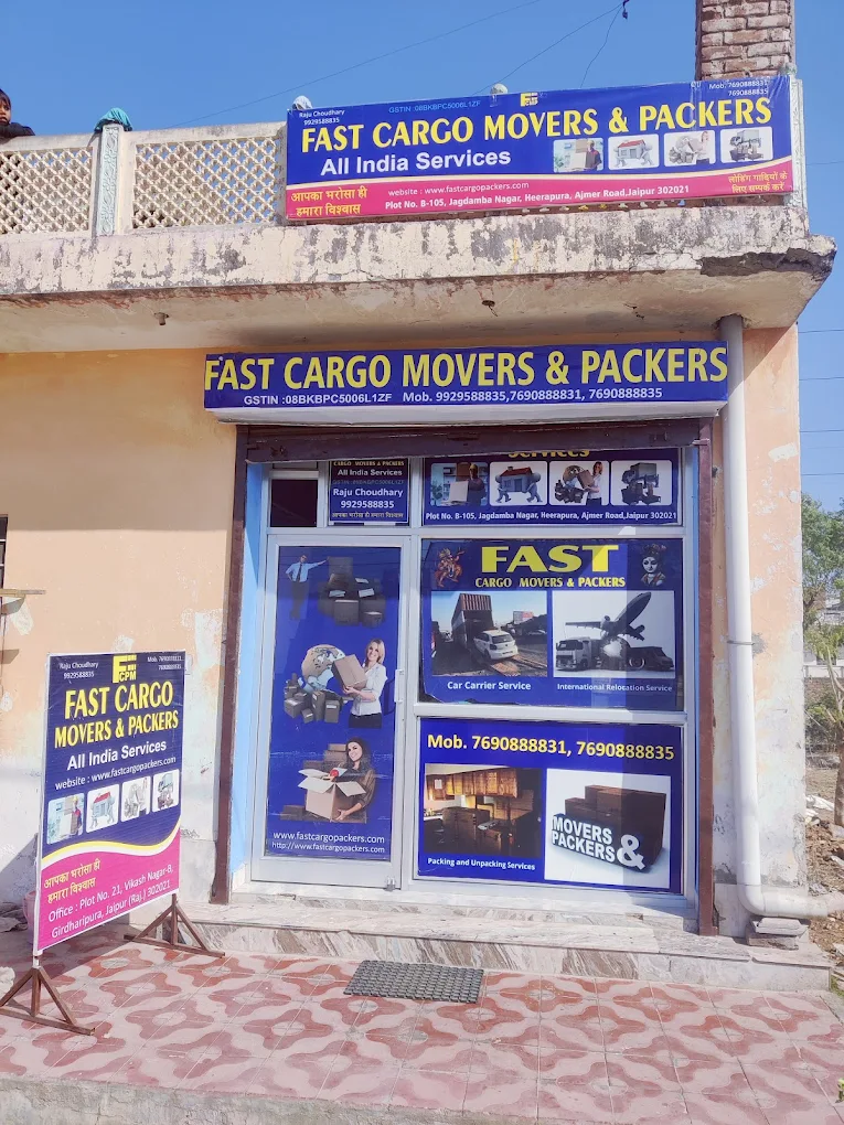 Fast Cargo Movers