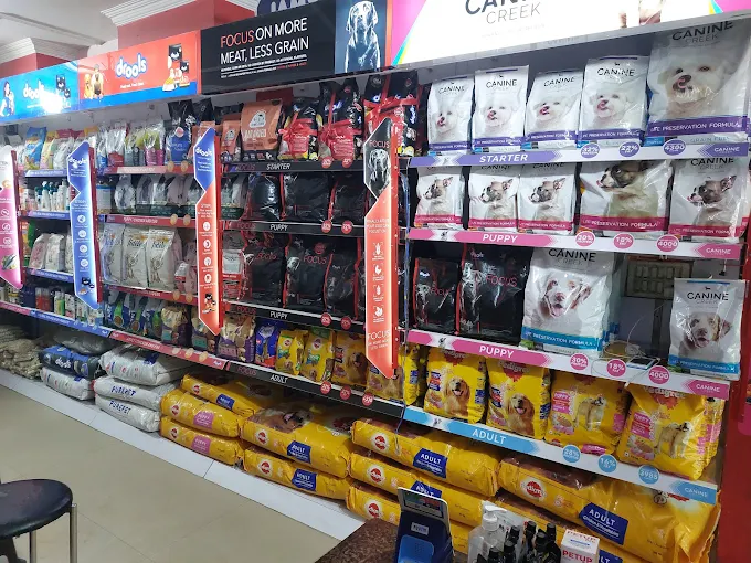 Forest Pet Store