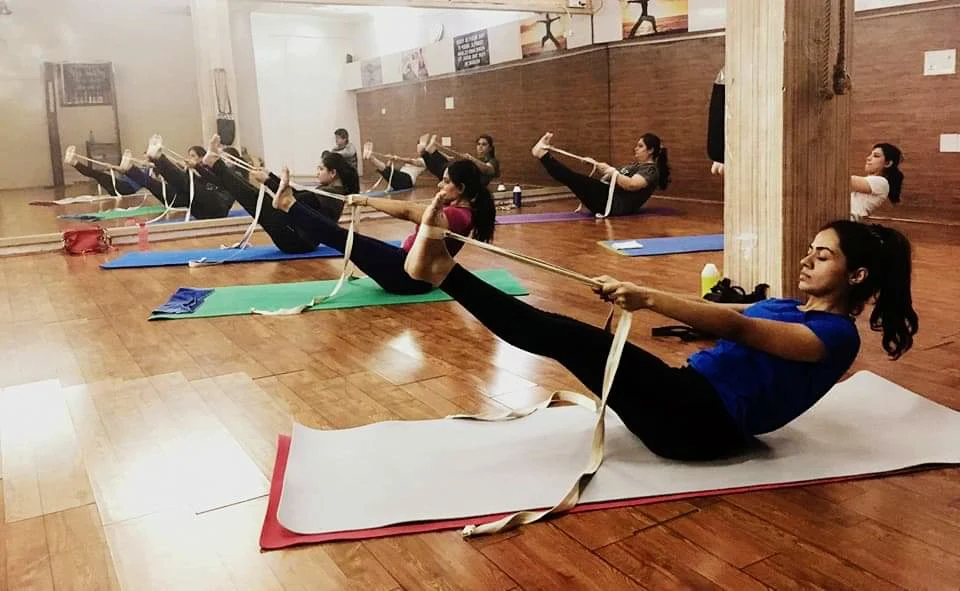 Arya Power Yoga Academy