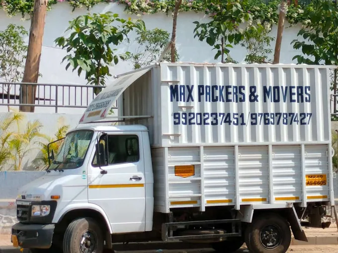 Max Packers and Movers