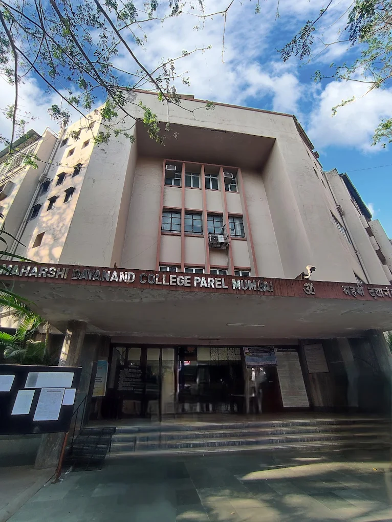 M D College of Arts, Science and Commerce