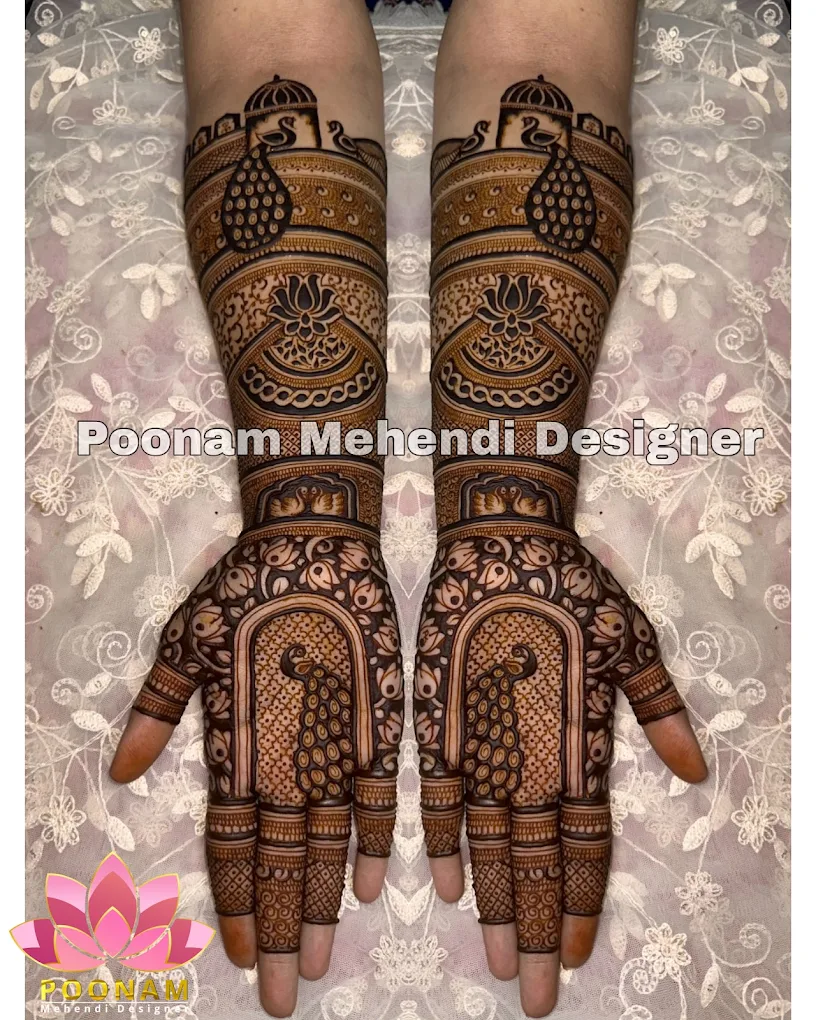Poonam Mehendi Designer
